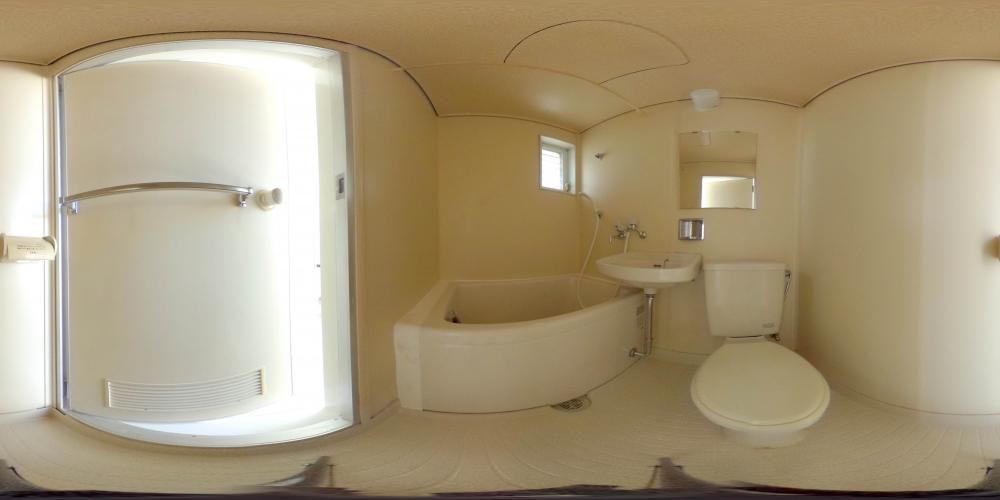 �o�X���[��