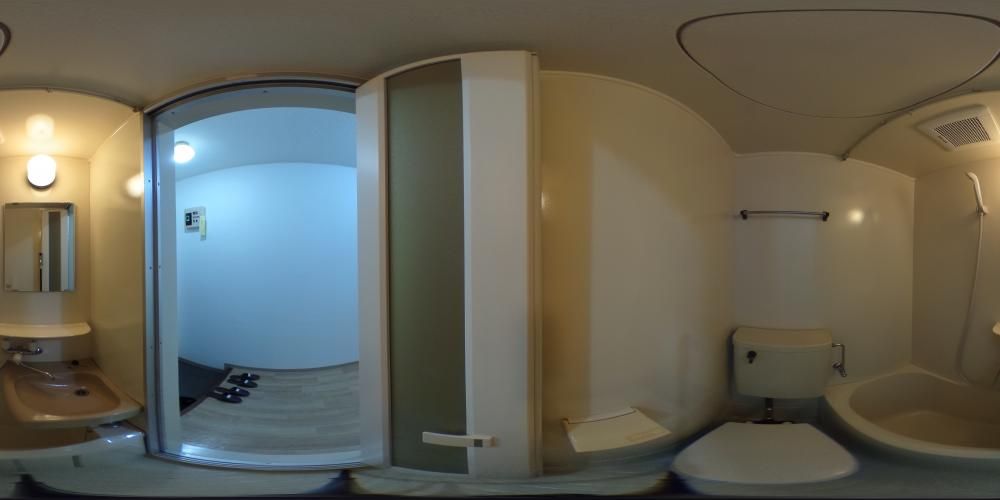 �o�X���[��