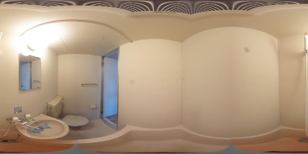 �o�X���[��