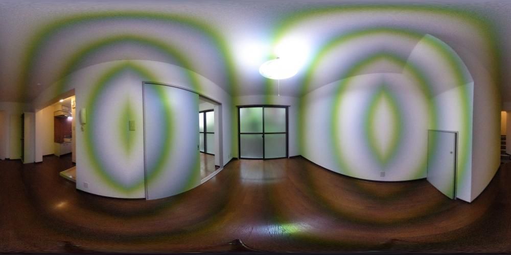 ���r���O