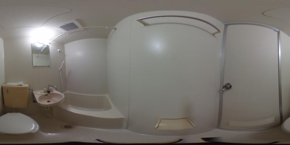 �o�X���[��